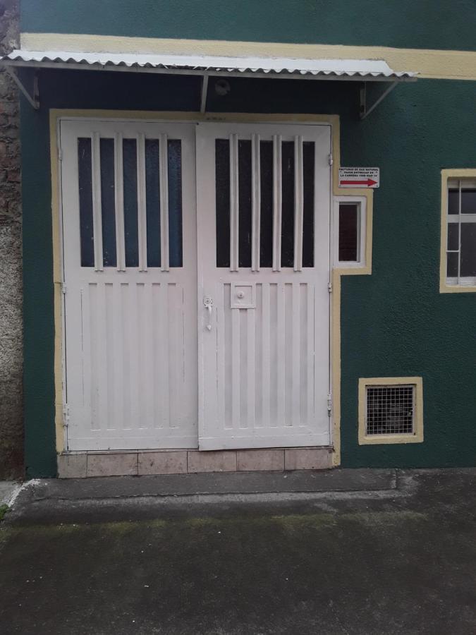 Okar Hostel - Bogota Airport Esterno foto