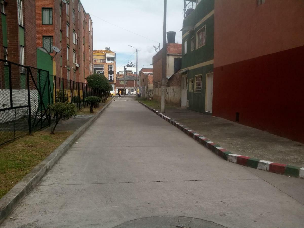Okar Hostel - Bogota Airport Esterno foto