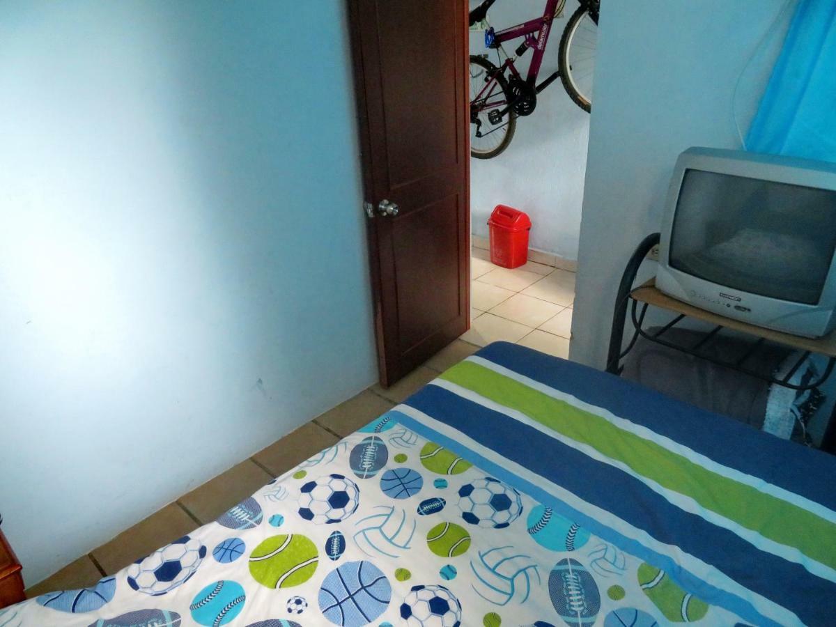 Okar Hostel - Bogota Airport Esterno foto